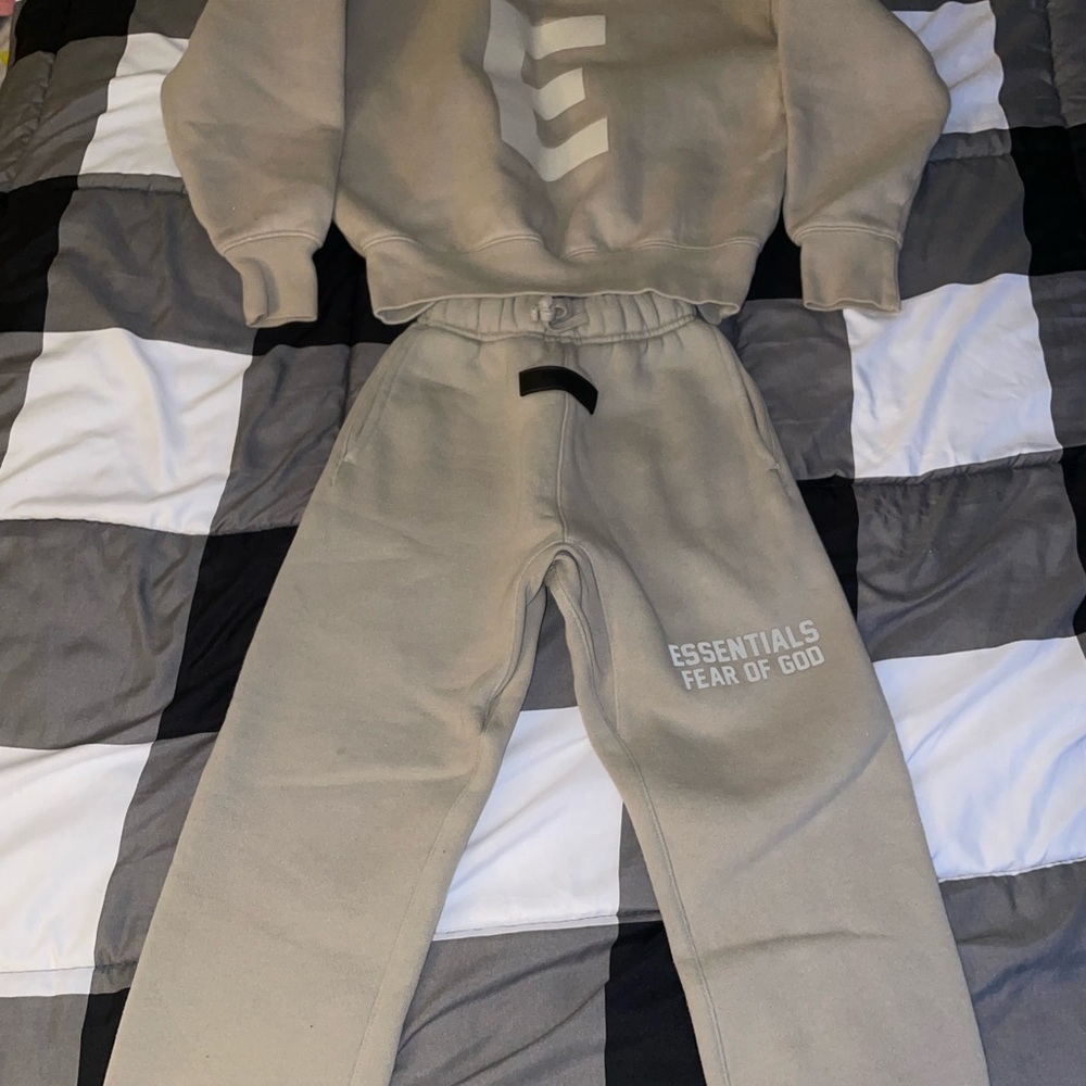 Fear of God Essentials Kids Beige Sweatshirt and sweatpants